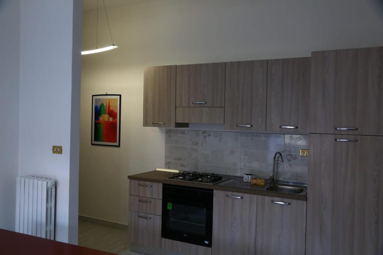 Home Mazzei Piazza Bilotti Cosenza Kamer foto