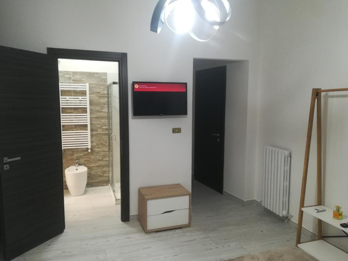 Home Mazzei Piazza Bilotti Cosenza Kamer foto