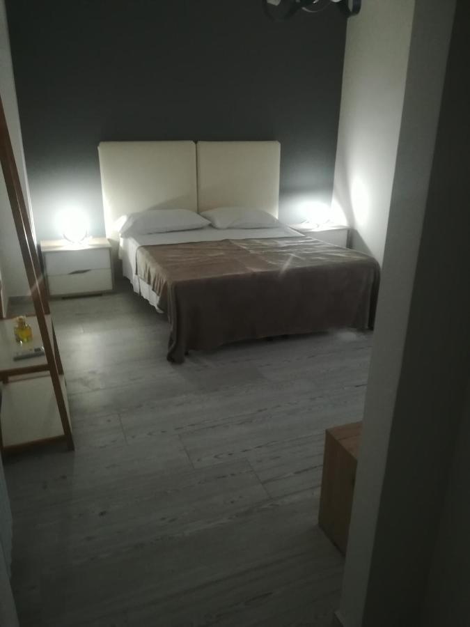 Home Mazzei Piazza Bilotti Cosenza Kamer foto
