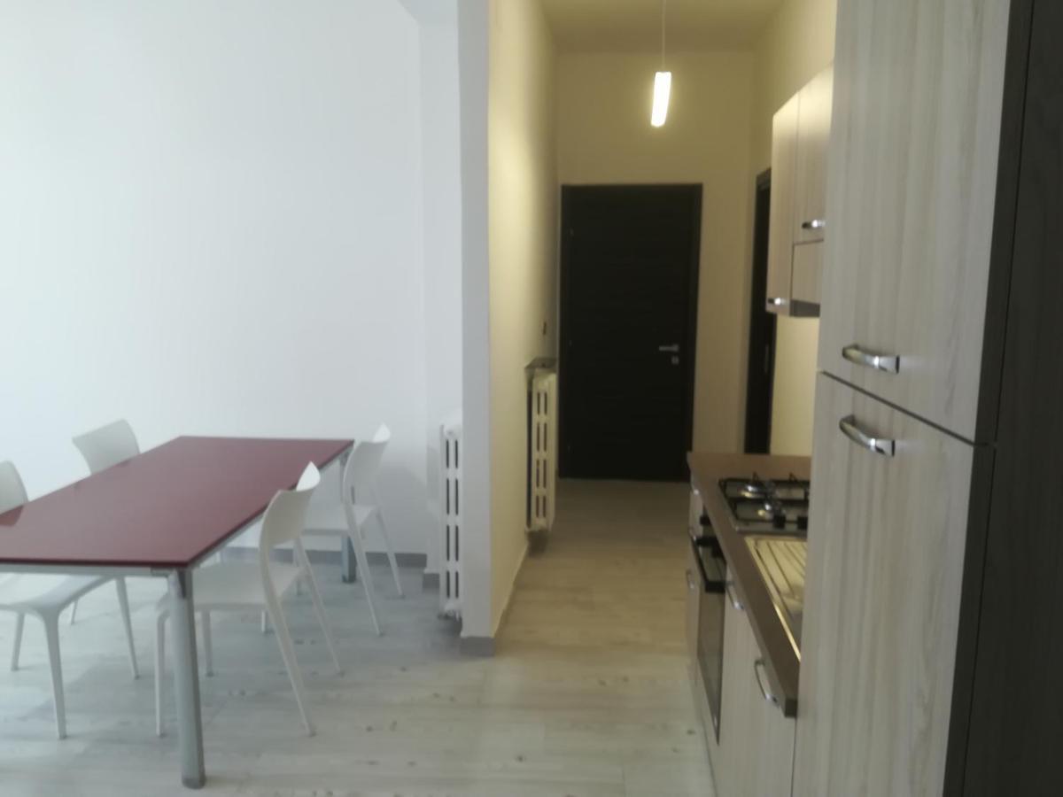 Home Mazzei Piazza Bilotti Cosenza Kamer foto